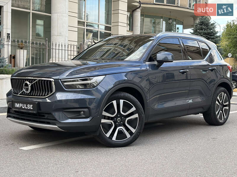Volvo XC40 2021