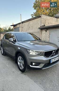 Внедорожник / Кроссовер Volvo XC40 2020 в Кривом Роге
