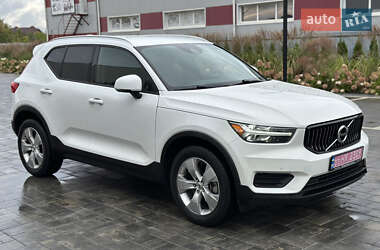 Позашляховик / Кросовер Volvo XC40 2019 в Луцьку