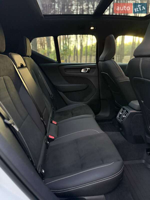Внедорожник / Кроссовер Volvo XC40 2022 в Полтаве фото 14 Внедорожник / Кроссовер Volvo XC40 2022 в Полтаве