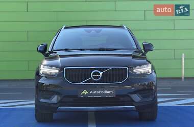 Внедорожник / Кроссовер Volvo XC40 2019 в 