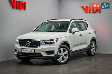 Внедорожник / Кроссовер Volvo XC40 2019 в Киеве