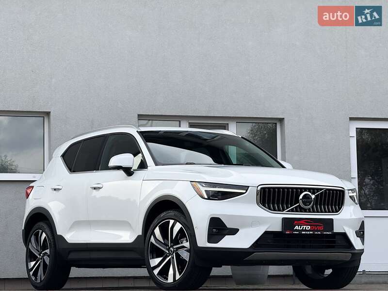 Volvo XC40 2024