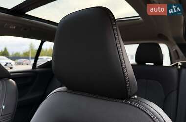 Внедорожник / Кроссовер Volvo XC40 2024 в 