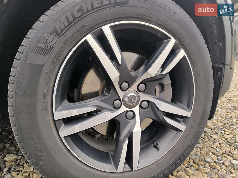 Позашляховик / Кросовер Volvo XC40 2018 в Коломиї