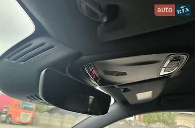 Позашляховик / Кросовер Volvo XC40 2018 в 