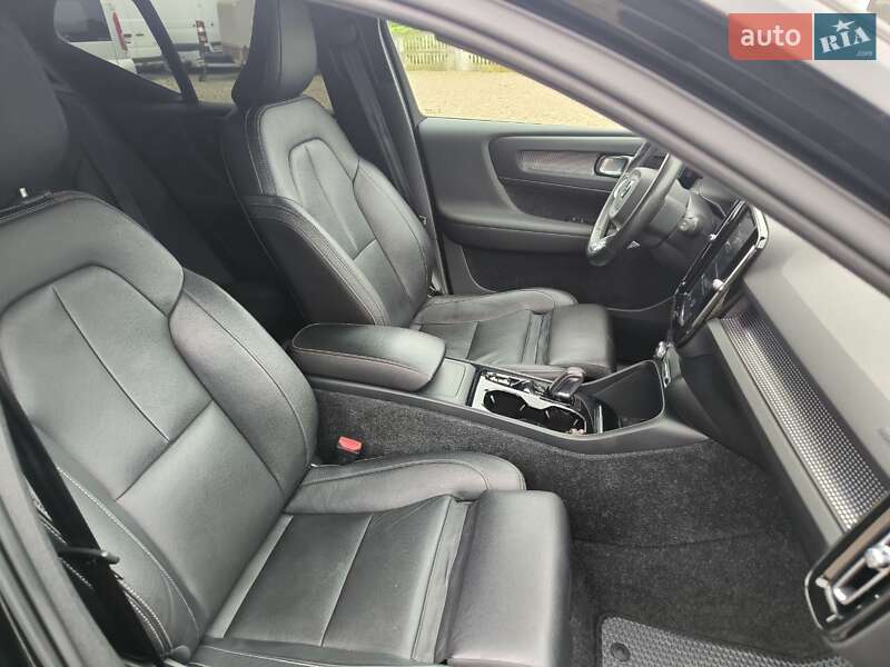 Позашляховик / Кросовер Volvo XC40 2018 в Коломиї