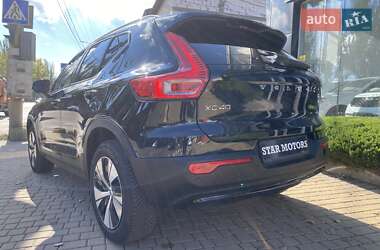 Внедорожник / Кроссовер Volvo XC40 2022 в 