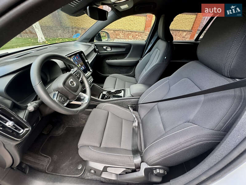Позашляховик / Кросовер Volvo XC40 2024 в Рівному фото 23 Позашляховик / Кросовер Volvo XC40 2024 в Рівному