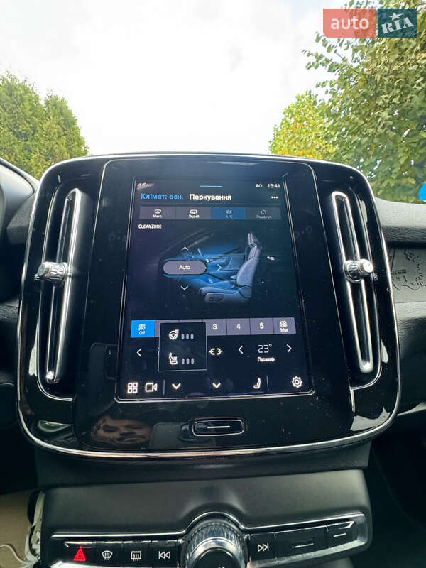 Позашляховик / Кросовер Volvo XC40 2024 в Рівному фото 37 Позашляховик / Кросовер Volvo XC40 2024 в Рівному
