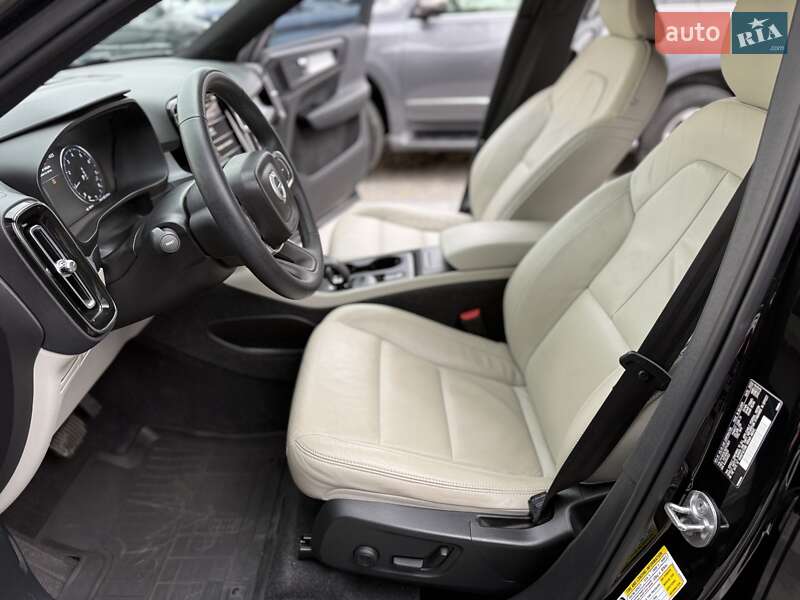 Внедорожник / Кроссовер Volvo XC40 2022 в Днепре фото 17 Внедорожник / Кроссовер Volvo XC40 2022 в Днепре