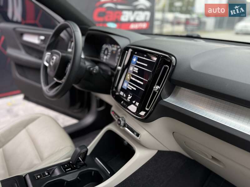 Внедорожник / Кроссовер Volvo XC40 2022 в Днепре фото 27 Внедорожник / Кроссовер Volvo XC40 2022 в Днепре