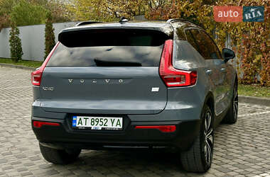 Внедорожник / Кроссовер Volvo XC40 2021 в 