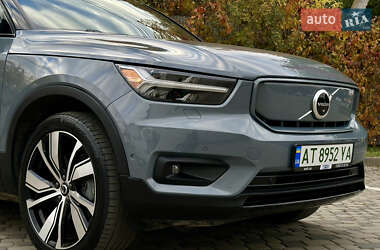 Внедорожник / Кроссовер Volvo XC40 2021 в 