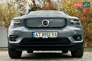 Внедорожник / Кроссовер Volvo XC40 2021 в 
