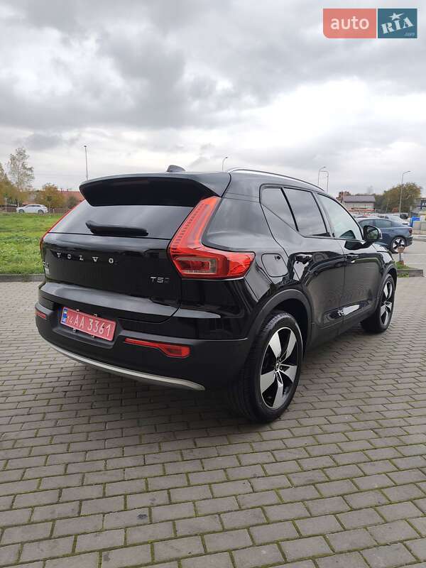 Внедорожник / Кроссовер Volvo XC40 2019 в Львове