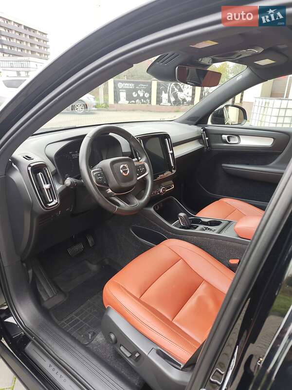 Внедорожник / Кроссовер Volvo XC40 2019 в Львове