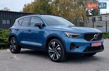 Позашляховик / Кросовер Volvo XC40 2024 в  фото 5 Позашляховик / Кросовер Volvo XC40 2024 в