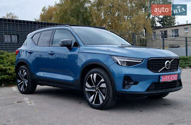 Позашляховик / Кросовер Volvo XC40 2024 в  фото 12 Позашляховик / Кросовер Volvo XC40 2024 в