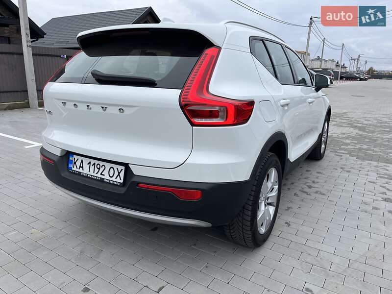 Позашляховик / Кросовер Volvo XC40 2021 в Києві