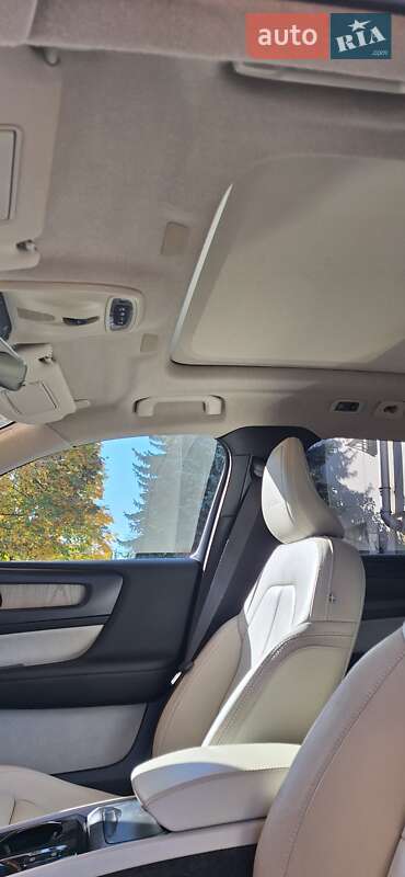 Позашляховик / Кросовер Volvo XC40 2018 в Рівному