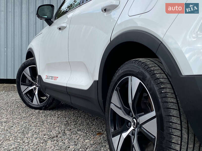 Внедорожник / Кроссовер Volvo XC40 2021 в Самборе