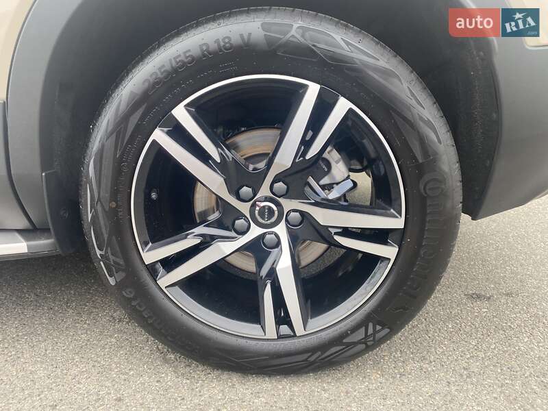 Позашляховик / Кросовер Volvo XC40 2024 в Києві фото 15 Позашляховик / Кросовер Volvo XC40 2024 в Києві