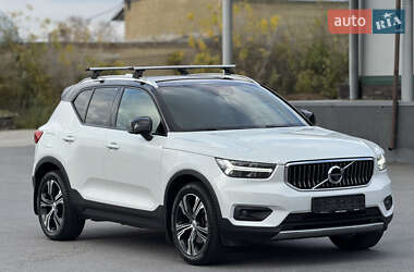 Позашляховик / Кросовер Volvo XC40 2018 в  фото 3 Позашляховик / Кросовер Volvo XC40 2018 в