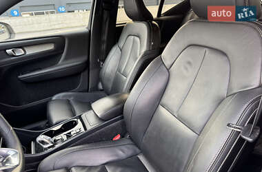 Позашляховик / Кросовер Volvo XC40 2018 в  фото 34 Позашляховик / Кросовер Volvo XC40 2018 в