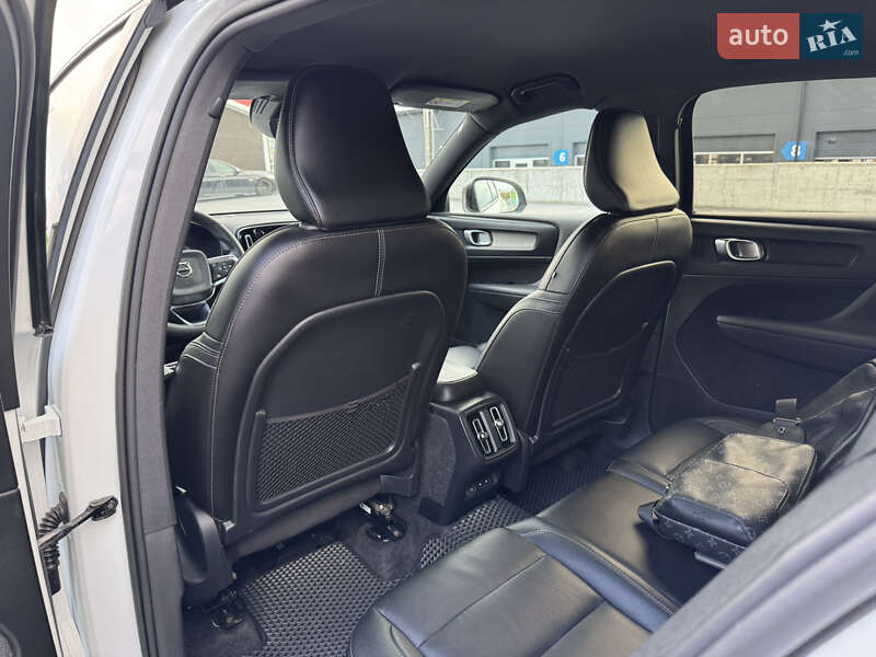 Внедорожник / Кроссовер Volvo XC40 2018 в Виннице фото 40 Внедорожник / Кроссовер Volvo XC40 2018 в Виннице