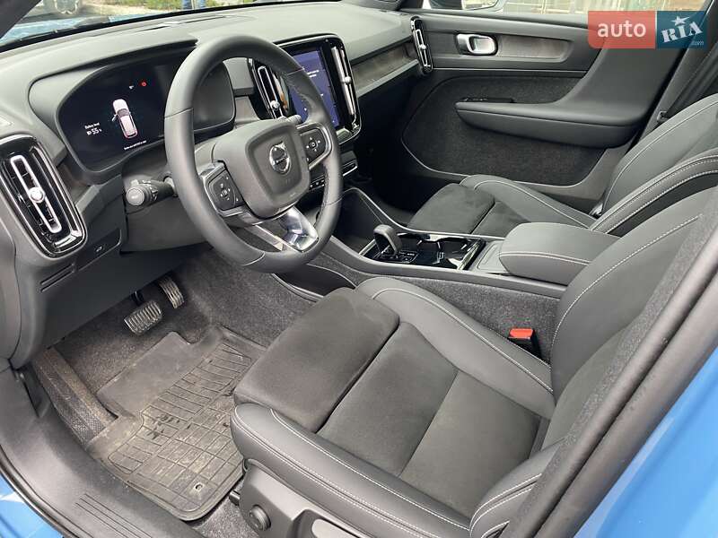 Внедорожник / Кроссовер Volvo XC40 2023 в Киеве фото 16 Внедорожник / Кроссовер Volvo XC40 2023 в Киеве