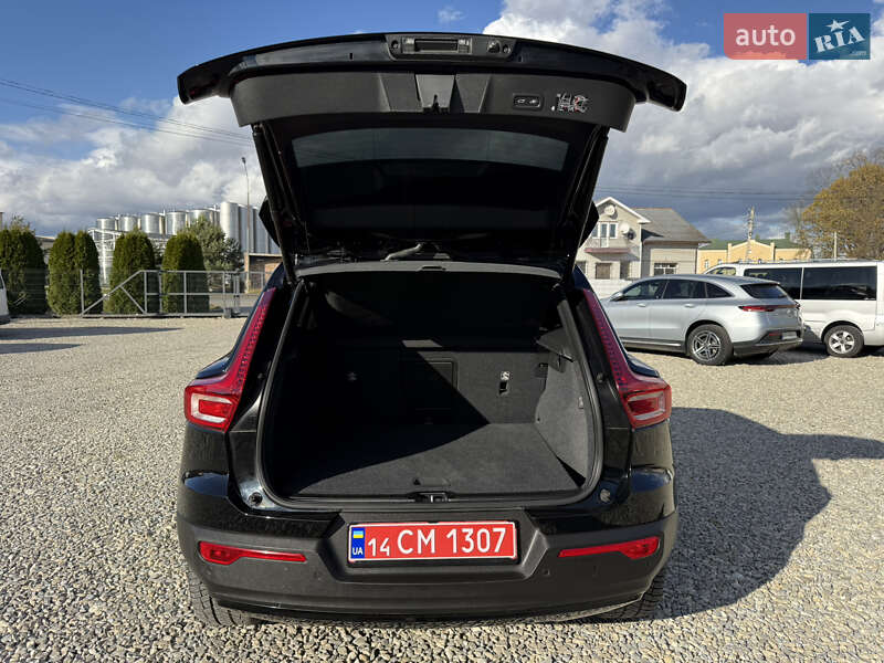 Внедорожник / Кроссовер Volvo XC40 2020 в Коломые