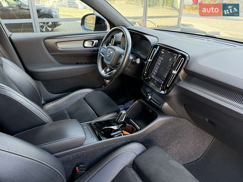 Внедорожник / Кроссовер Volvo XC40 2020 в Коломые