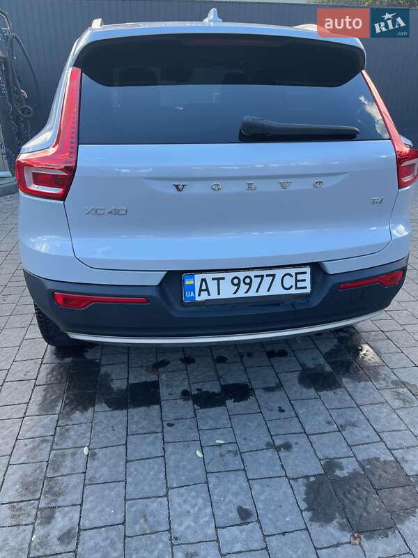 Внедорожник / Кроссовер Volvo XC40 2020 в Ивано-Франковске