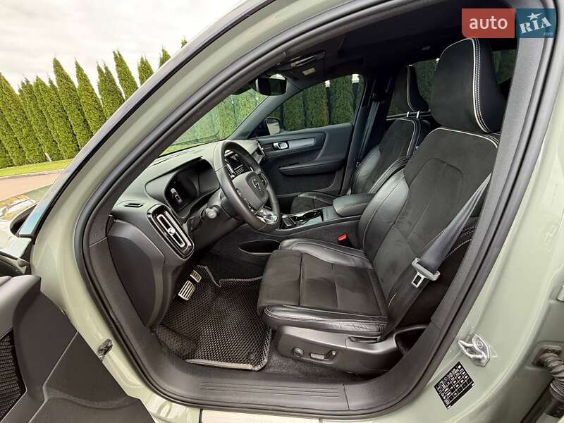 Внедорожник / Кроссовер Volvo XC40 2021 в Киеве фото 15 Внедорожник / Кроссовер Volvo XC40 2021 в Киеве
