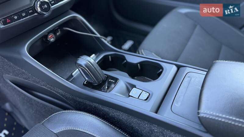 Позашляховик / Кросовер Volvo XC40 2019 в Києві