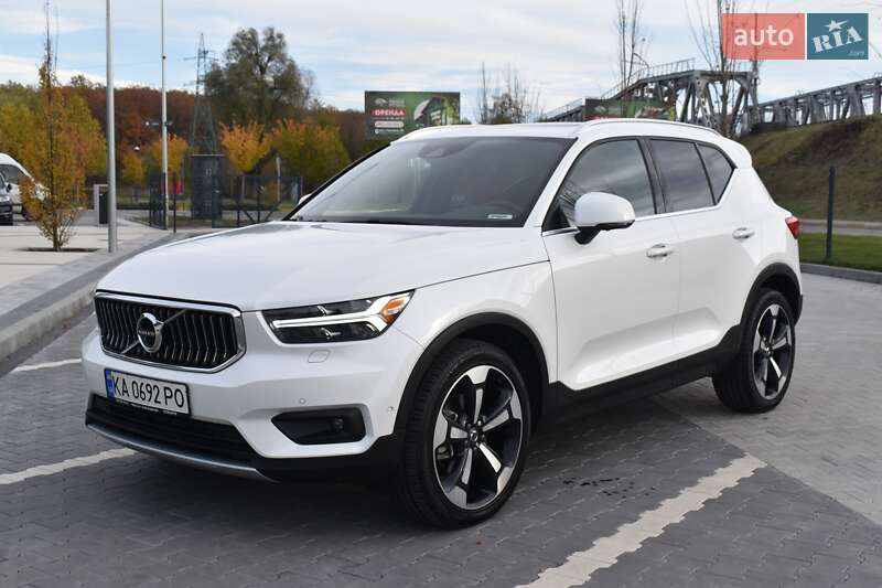 Позашляховик / Кросовер Volvo XC40 2018 в Києві фото Позашляховик / Кросовер Volvo XC40 2018 в Києві