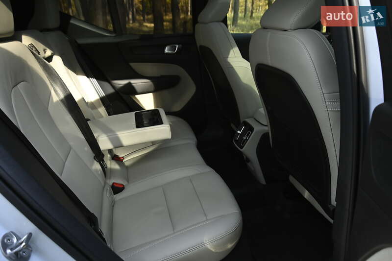 Позашляховик / Кросовер Volvo XC40 2024 в Бердичеві