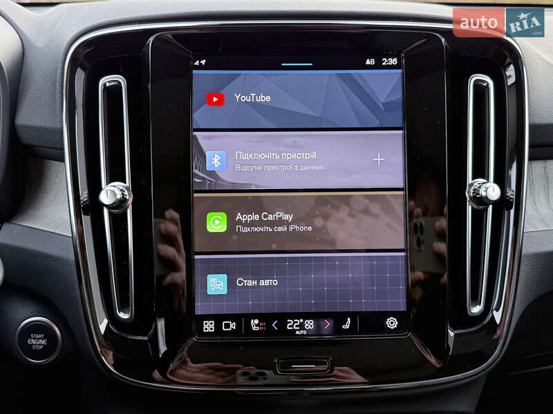 Внедорожник / Кроссовер Volvo XC40 2024 в Киеве