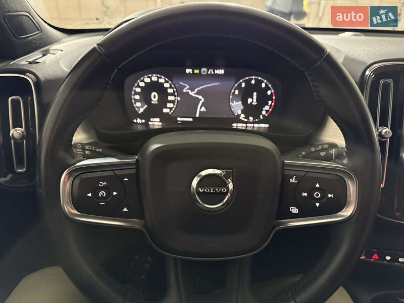 Внедорожник / Кроссовер Volvo XC40 2018 в Львове