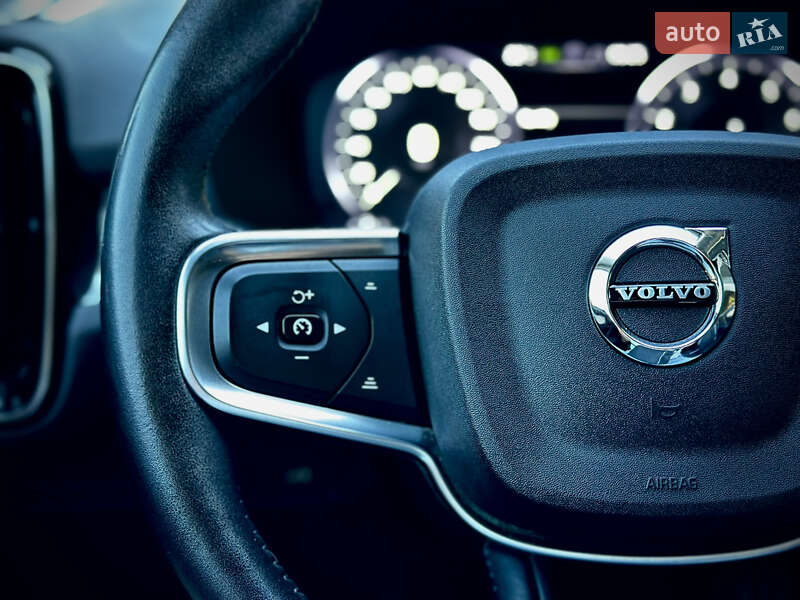 Позашляховик / Кросовер Volvo XC40 2020 в Києві фото 28 Позашляховик / Кросовер Volvo XC40 2020 в Києві