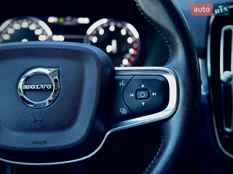 Позашляховик / Кросовер Volvo XC40 2020 в Києві фото 29 Позашляховик / Кросовер Volvo XC40 2020 в Києві