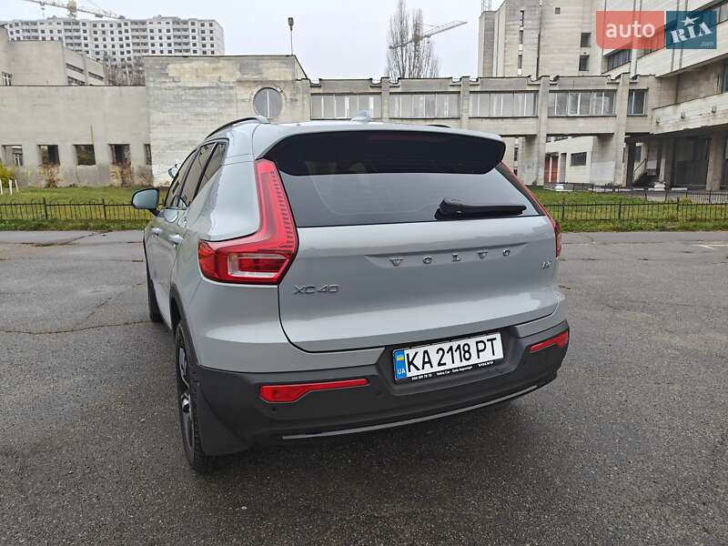 Позашляховик / Кросовер Volvo XC40 2025 в Києві