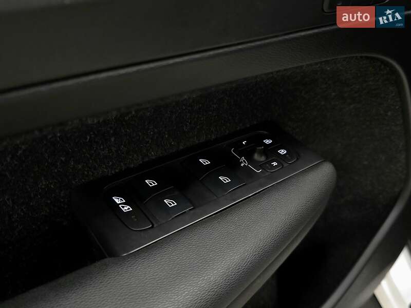 Позашляховик / Кросовер Volvo XC40 2019 в Миколаєві