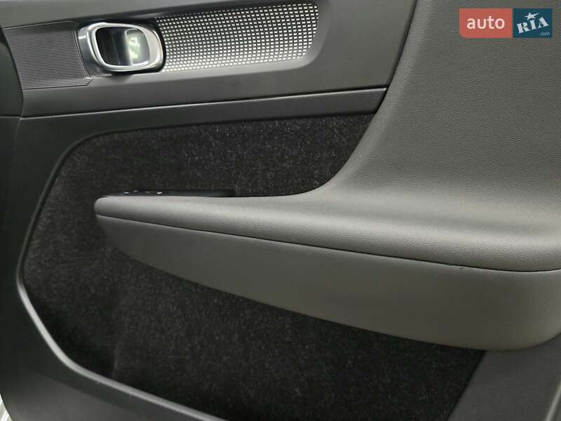 Позашляховик / Кросовер Volvo XC40 2019 в Миколаєві