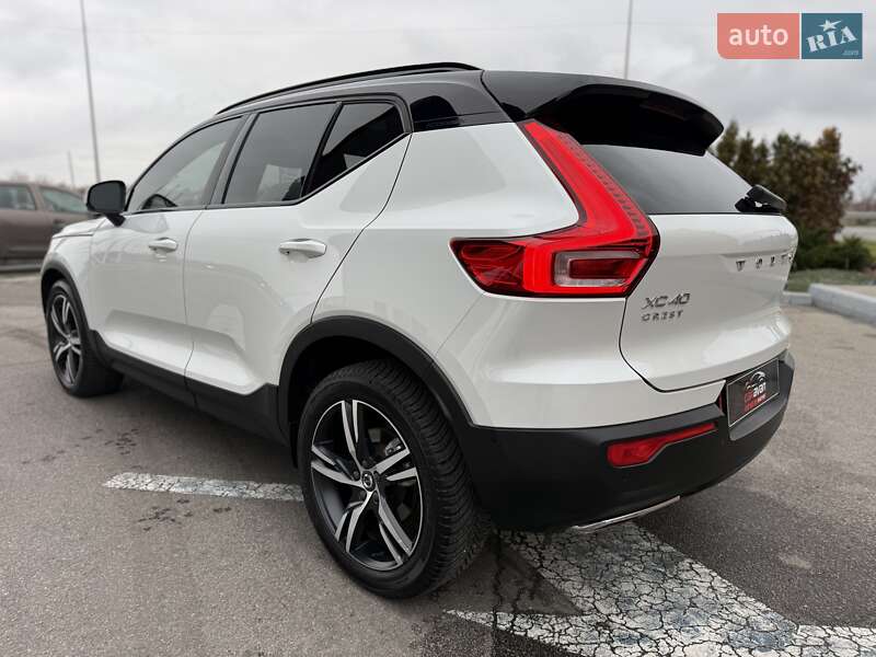 Внедорожник / Кроссовер Volvo XC40 2019 в Днепре фото 10 Внедорожник / Кроссовер Volvo XC40 2019 в Днепре