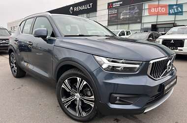 Внедорожник / Кроссовер Volvo XC40 2019 в Киеве