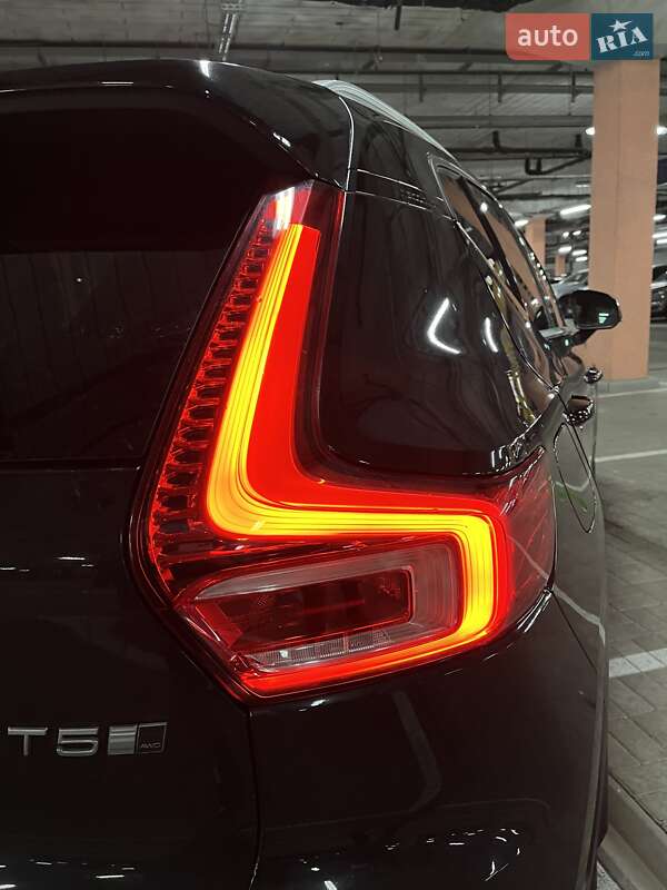 Внедорожник / Кроссовер Volvo XC40 2018 в Киеве