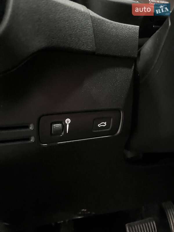 Внедорожник / Кроссовер Volvo XC40 2018 в Киеве