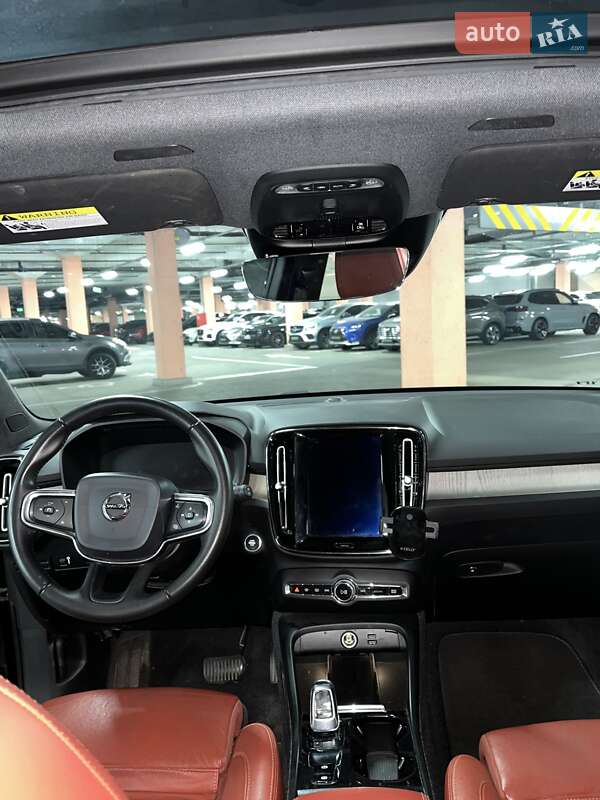 Внедорожник / Кроссовер Volvo XC40 2018 в Киеве